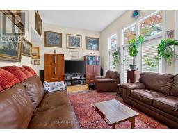 Laundry room - 2 - 121 Mackay Street, Ottawa, ON K1M2B4 Photo 9