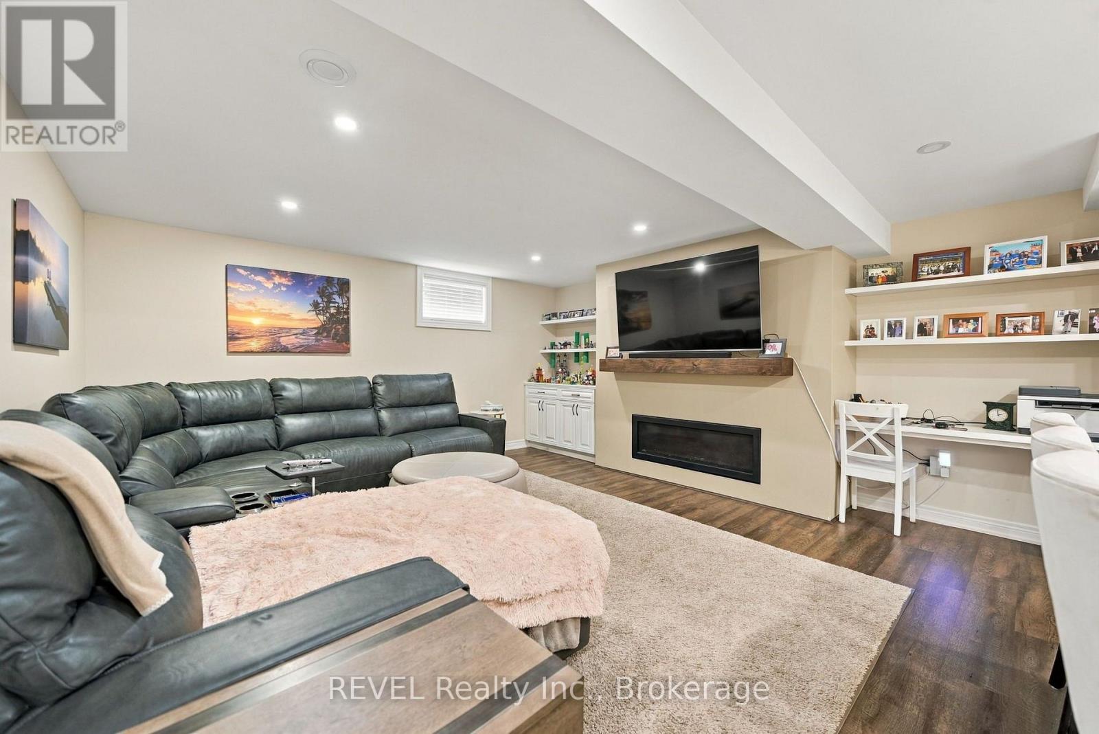 2504 MARINELLI DRIVE - Image 40
