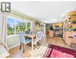 8612 Myrtle Point Road, Powell River, BC V8A0H2 Photo 15