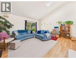 8612 Myrtle Point Road, Powell River, BC V8A0H2 Photo 22
