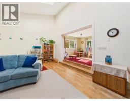 8612 Myrtle Point Road, Powell River, BC V8A0H2 Photo 23