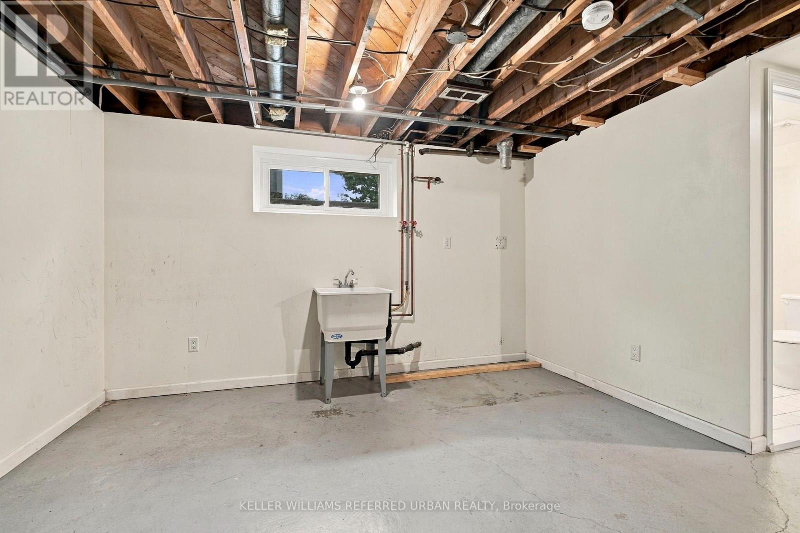 266 Acton Avenue, Toronto, ON photo 38