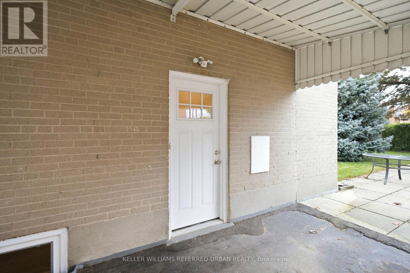 266 Acton Avenue, Toronto, ON photo 39