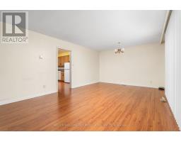 266 Acton Avenue, Toronto, ON M3H4J3 Photo 11
