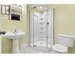266 Acton Avenue, Toronto, ON M3H4J3 Photo 37