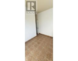 Upper 1 - 1040a St Clair Avenue, Toronto, ON M6E1A5 Photo 8