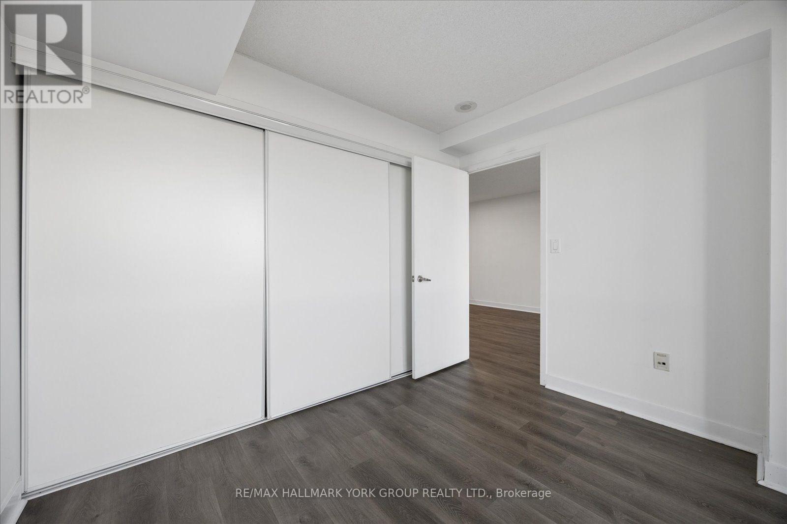 #1612 11 BRUNEL COURT - 22