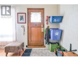 Primary Bedroom - 71 Edward Street, Penetanguishene, ON L9M1J8 Photo 6