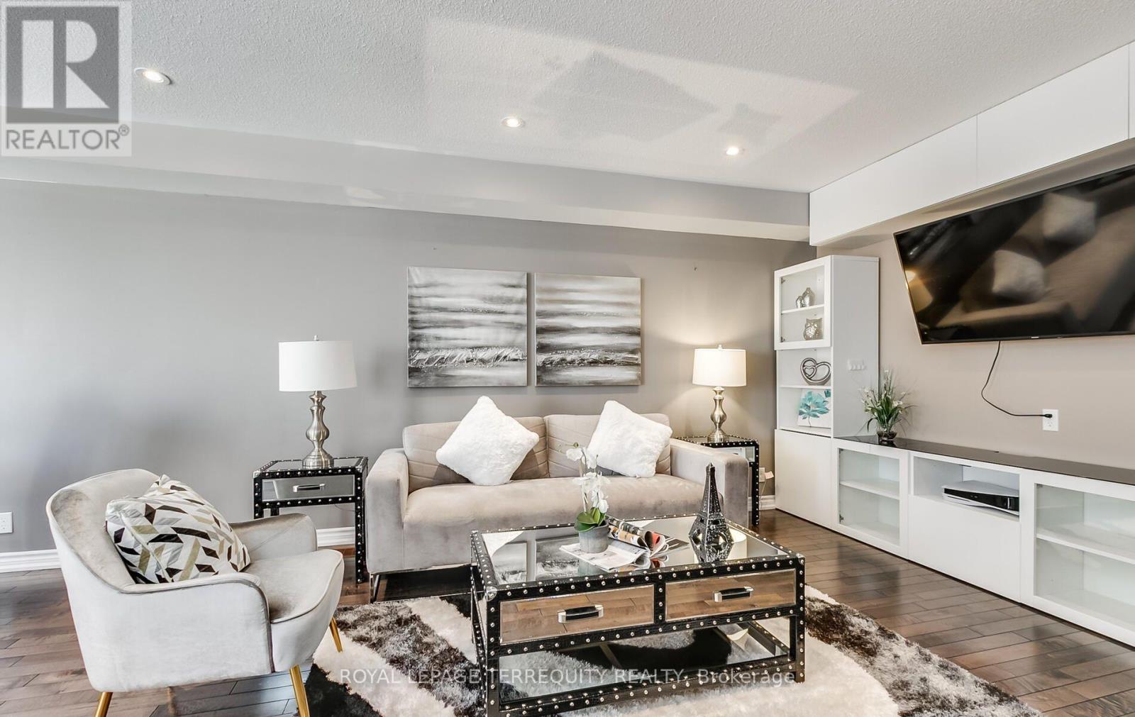 95 Nearco Gate, Oshawa, ON photo 6