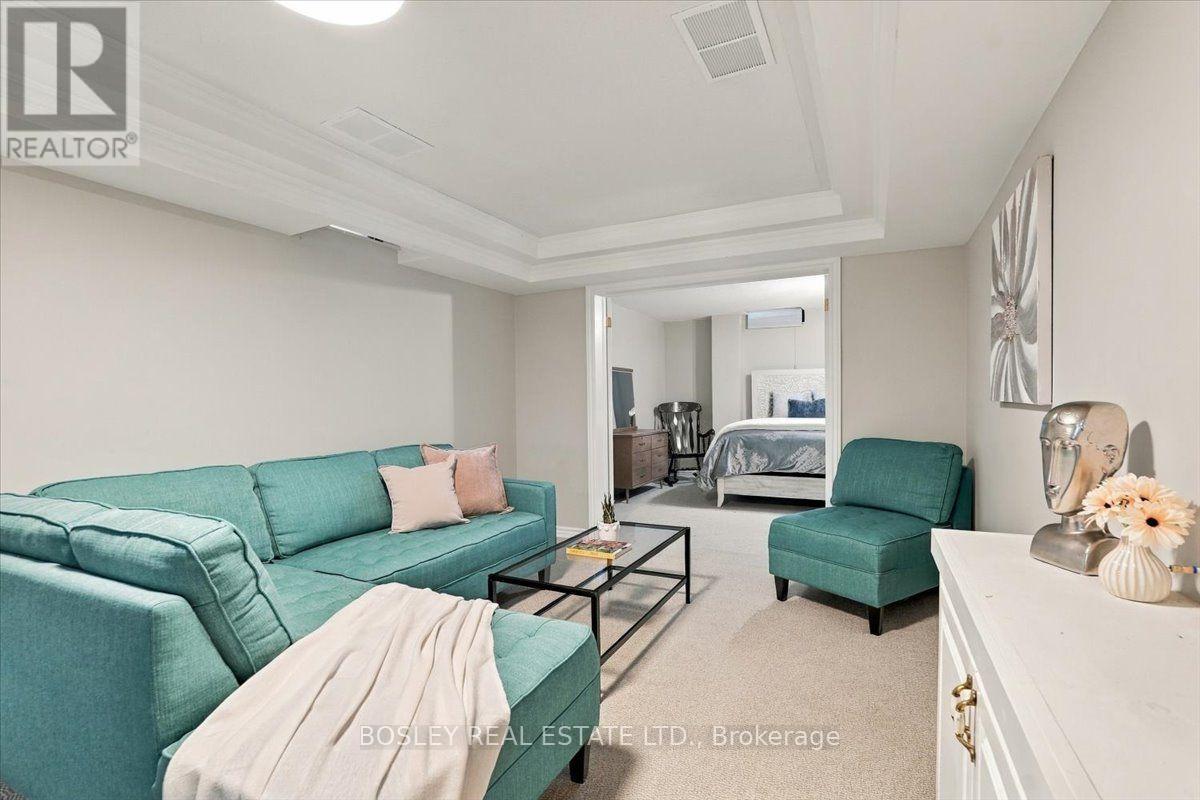 2259 Cottonwood Circle, Pickering, ON photo 32