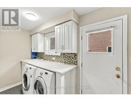 Kitchen - 2259 Cottonwood Circle, Pickering, ON L1X2P9 Photo 14