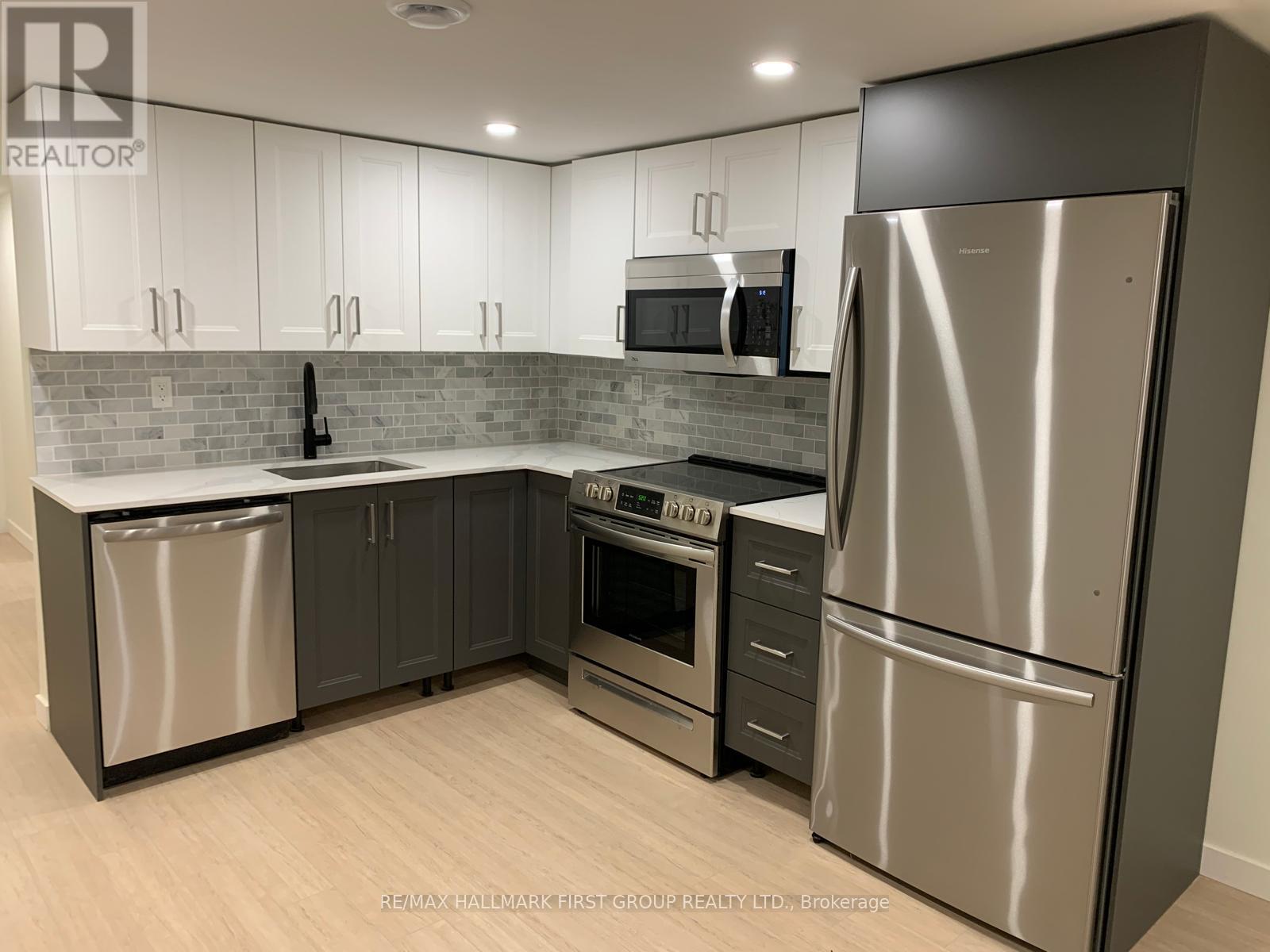 LOWER- 731 Yeremi Street, Pickering, ON photo 6