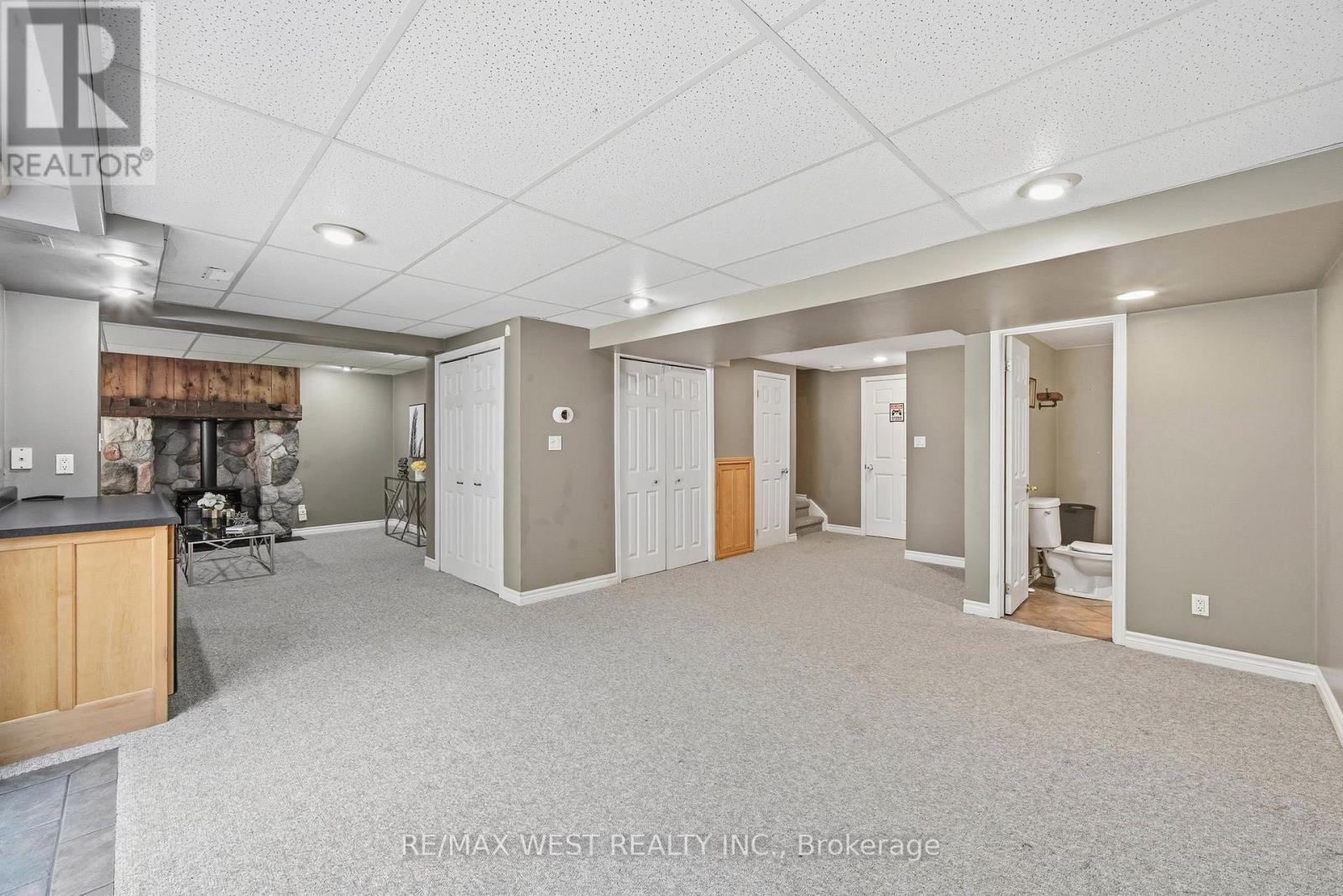 441 PADDINGTON CRESCENT - 28