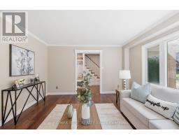 Living room - 441 Paddington Crescent, Oshawa, ON L1G7P3 Photo 9