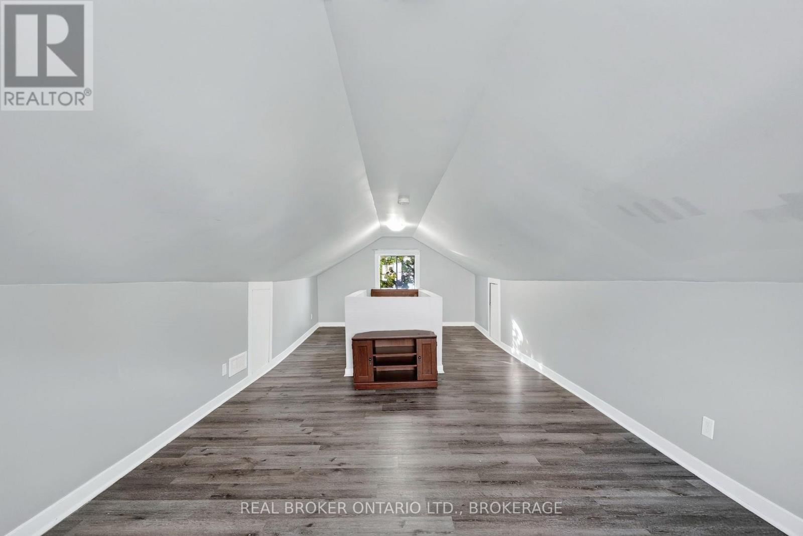 311 HOOPLE AVENUE - Image 24
