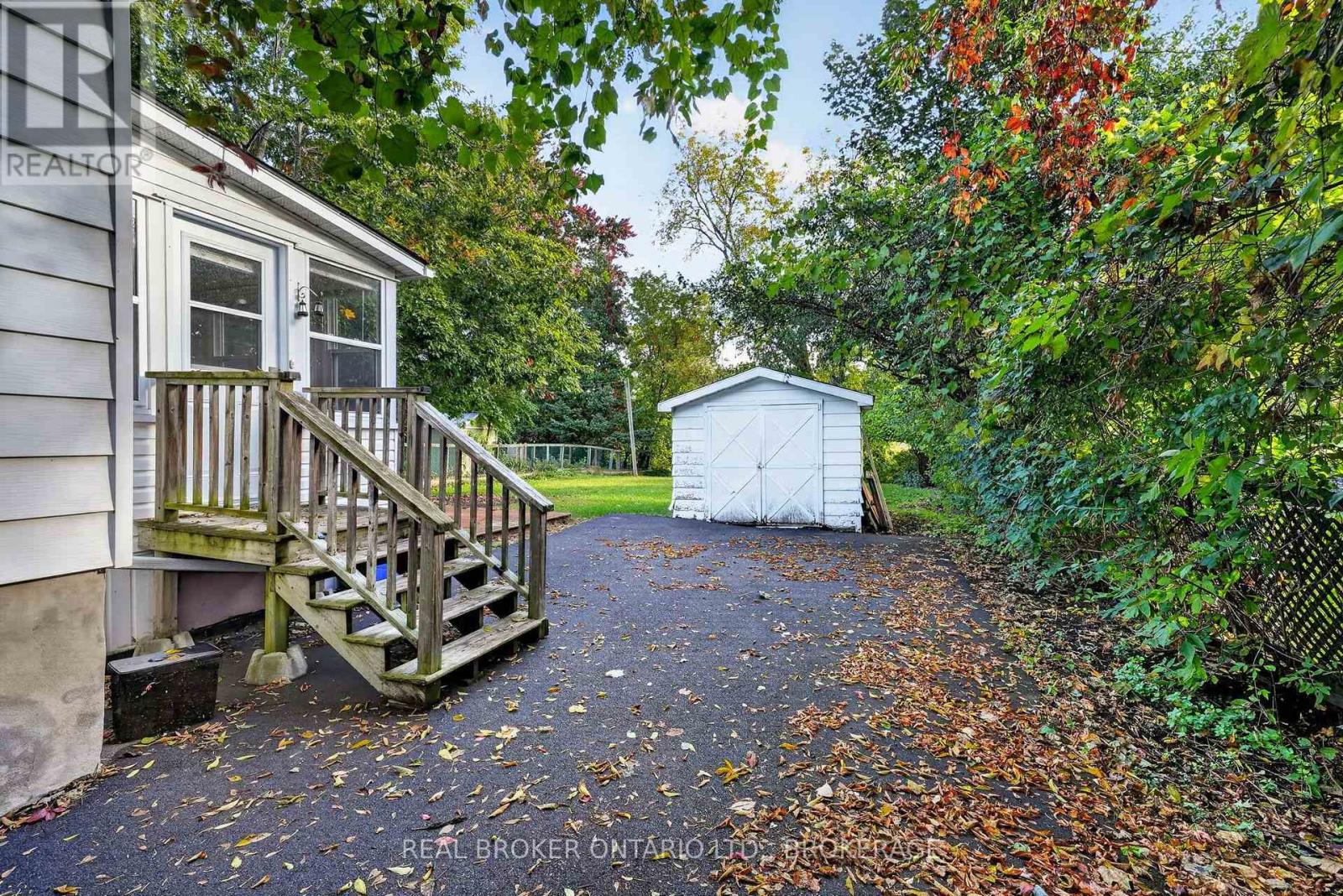 311 HOOPLE AVENUE - 28
