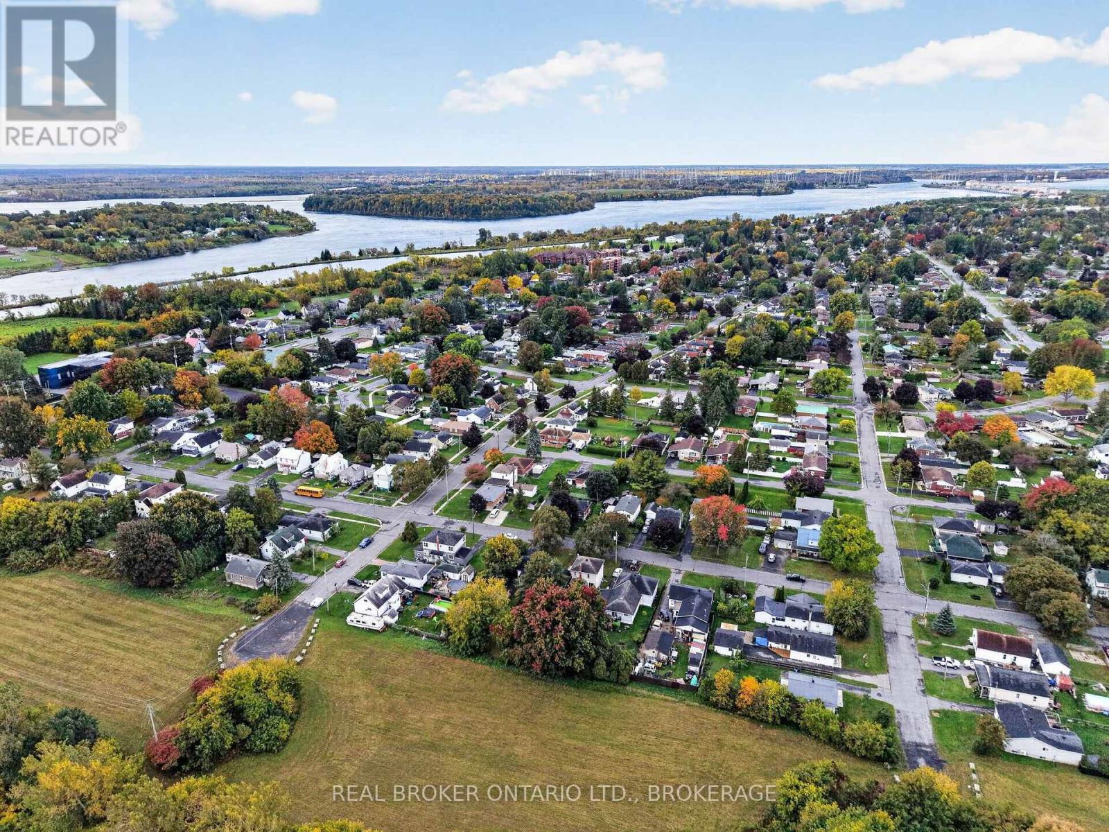 311 HOOPLE AVENUE - Image 37