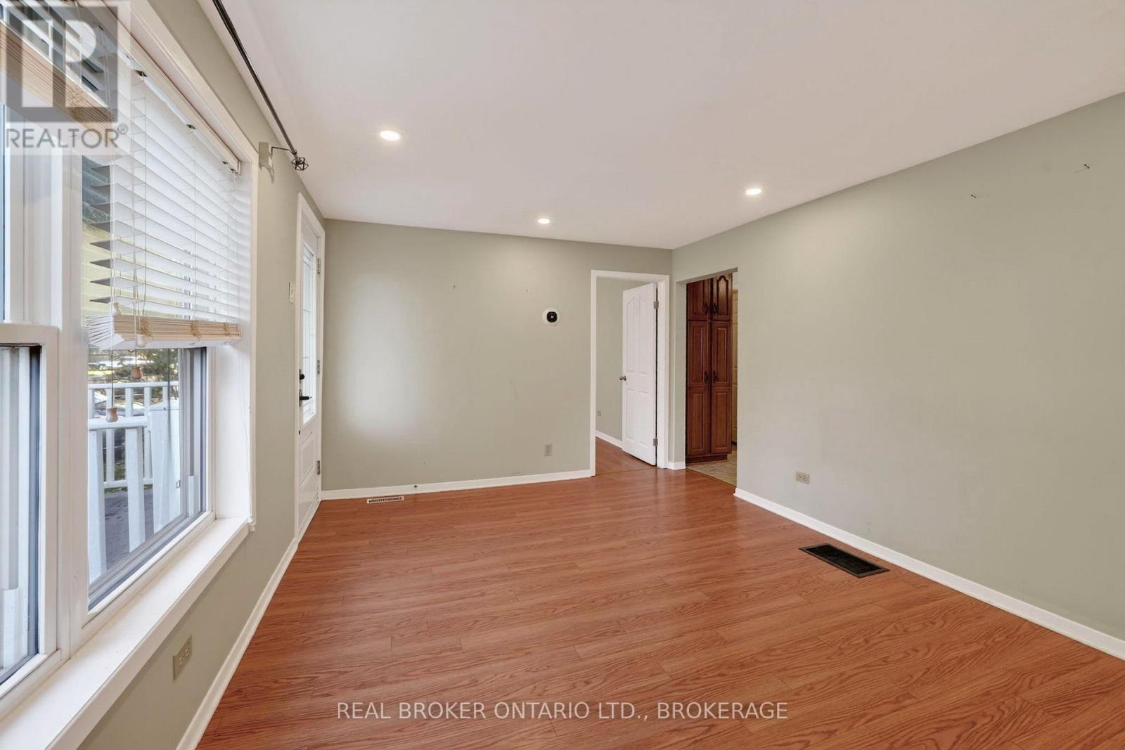311 HOOPLE AVENUE - Image 8