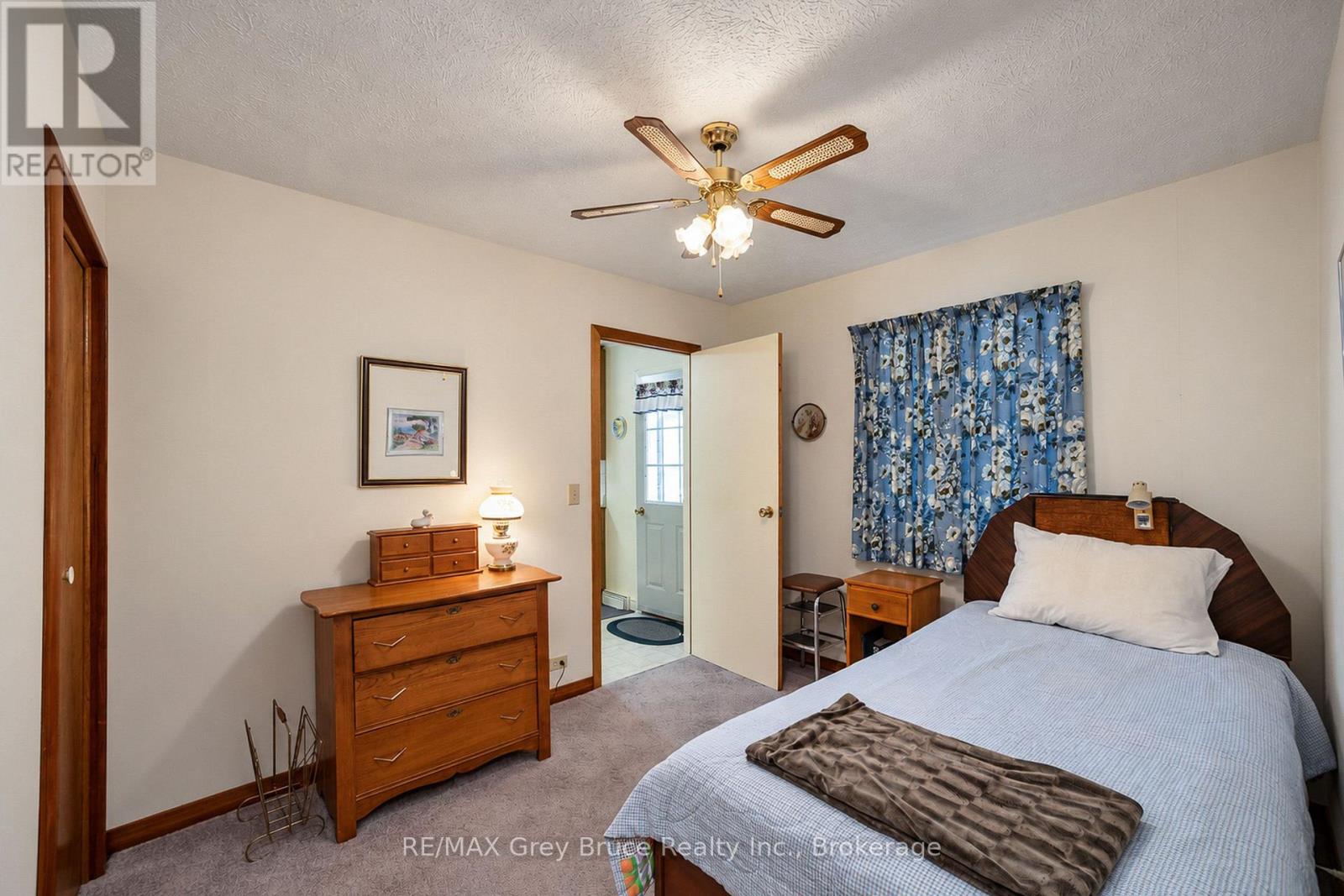 1195 4TH AVENUE W - Image 19