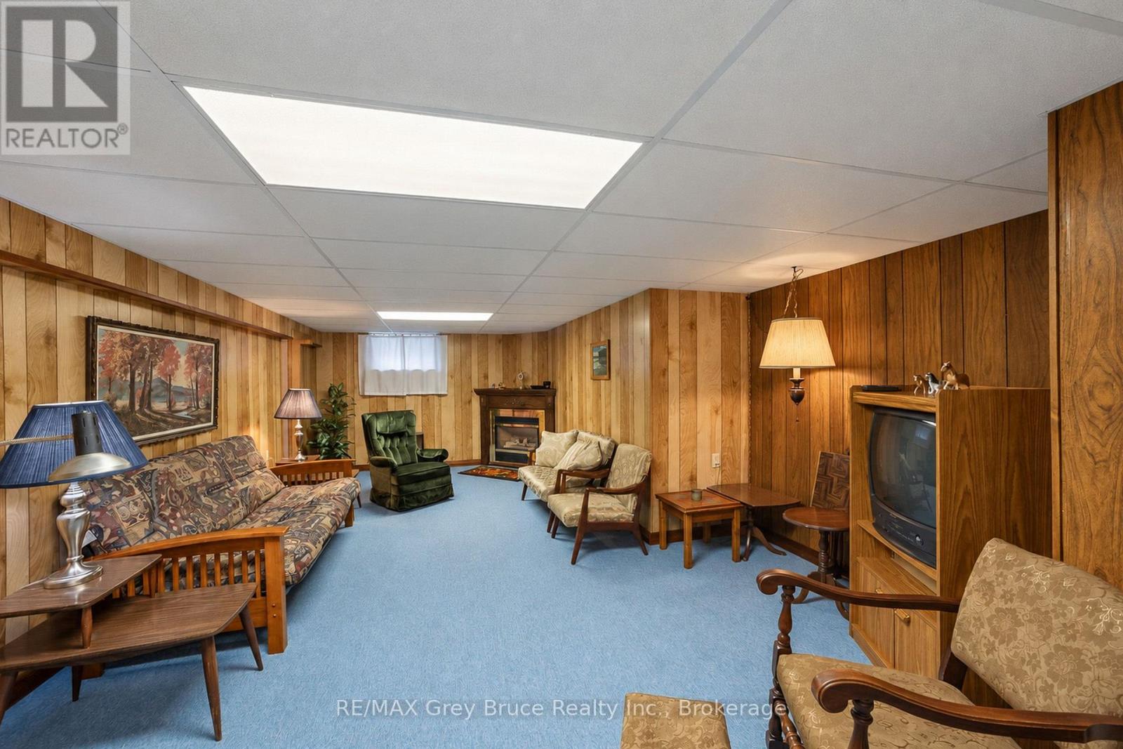 1195 4TH AVENUE W - Image 22