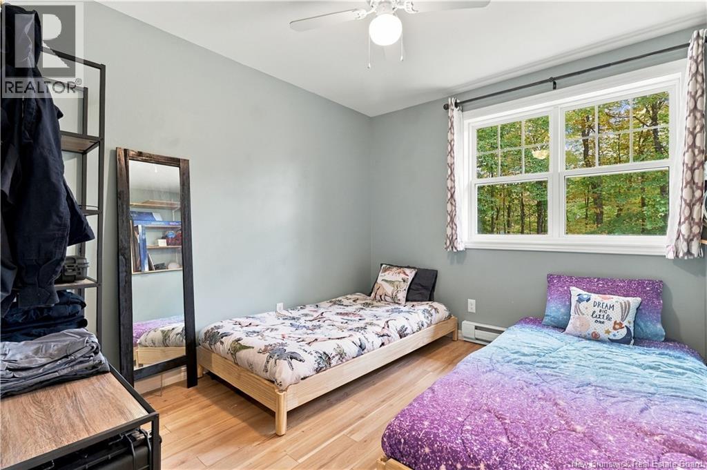 21 Mountain View Crescent - Image 35