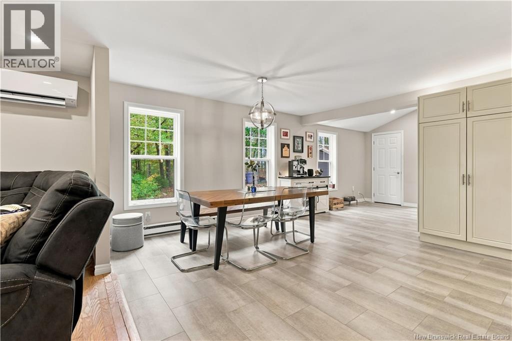 21 Mountain View Crescent - Image 13