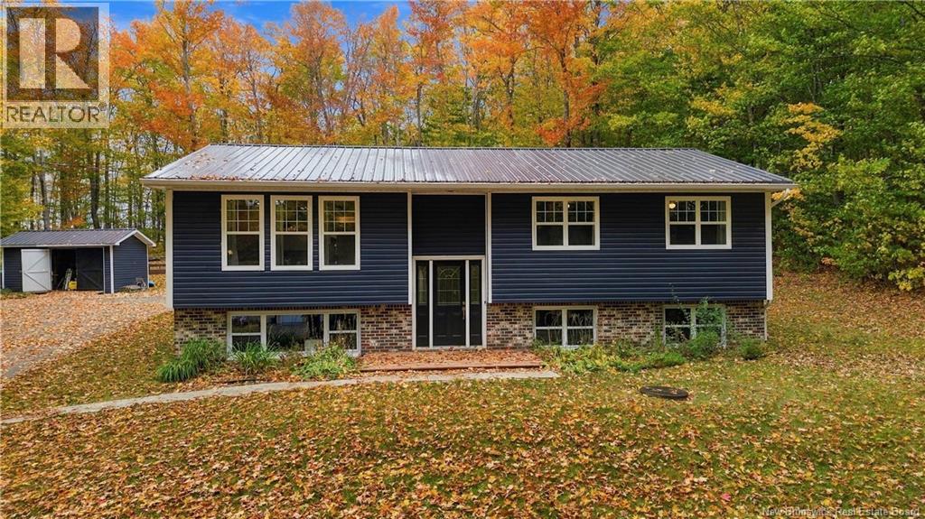 21 Mountain View Crescent - 1