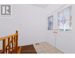 Primary Bedroom - 63 Woodroof Crescent, Aurora, ON L4G7H4 Photo 6