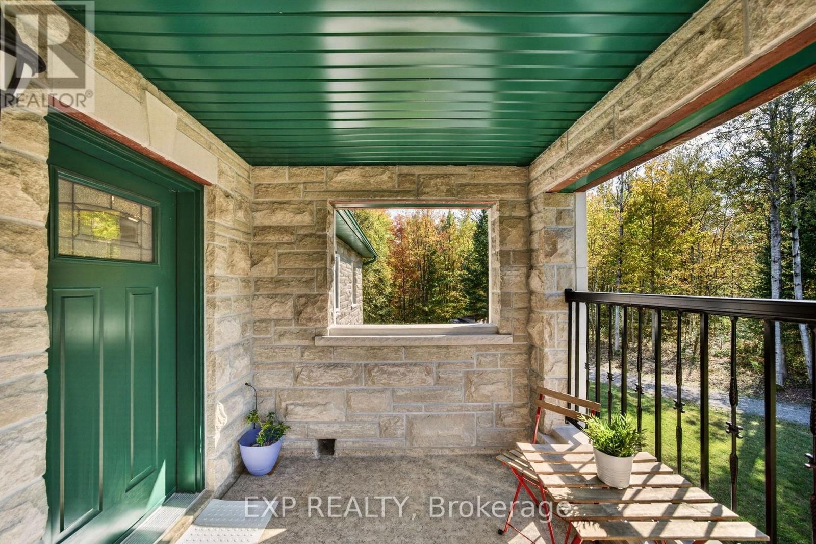 9525 Old Homestead Road, Georgina, ON photo 10