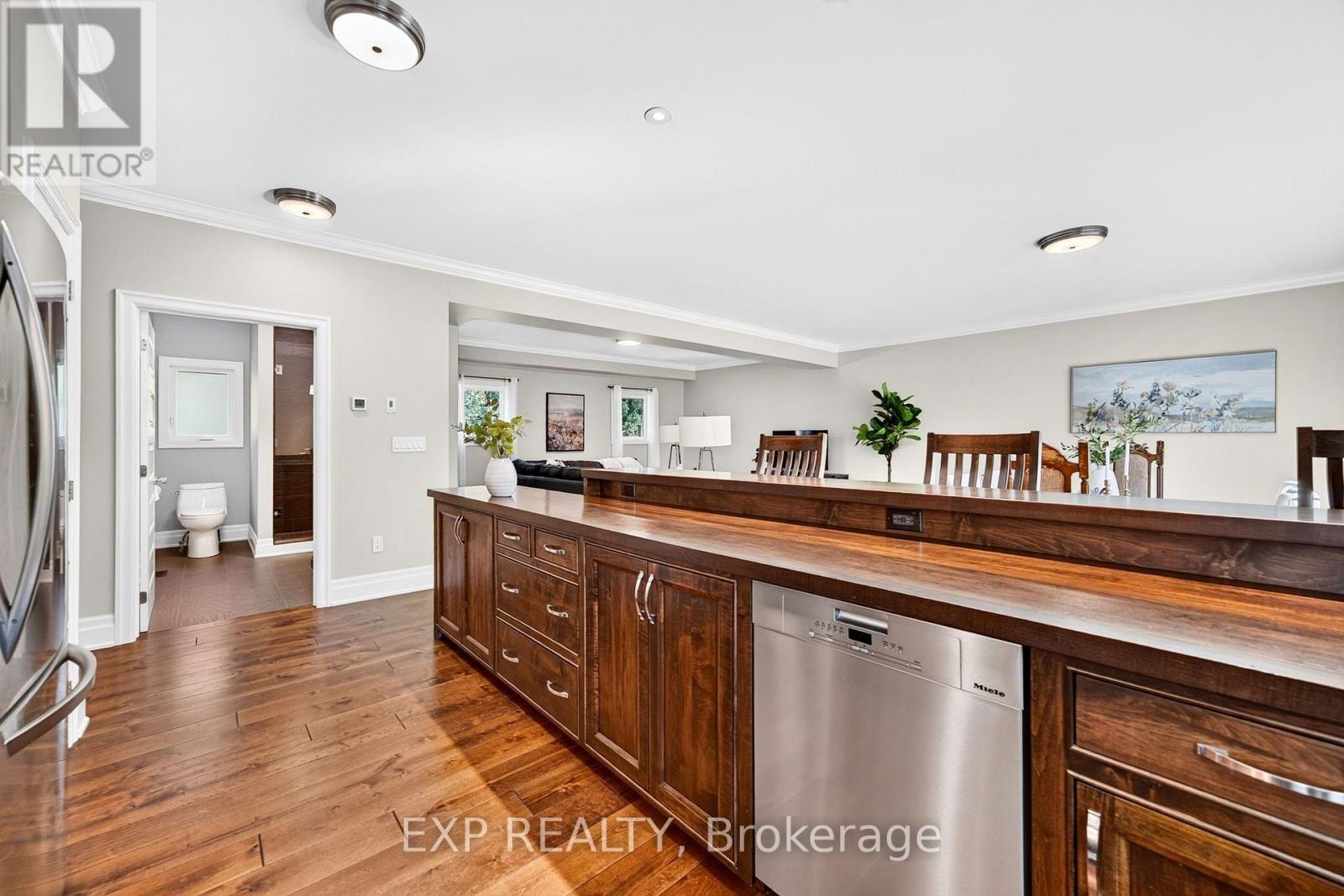 9525 Old Homestead Road, Georgina, ON photo 23