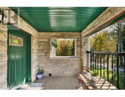 9525 Old Homestead Road, Georgina, ON L0E1N0 Photo 10
