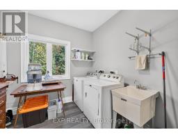 9525 Old Homestead Road, Georgina, ON L0E1N0 Photo 39