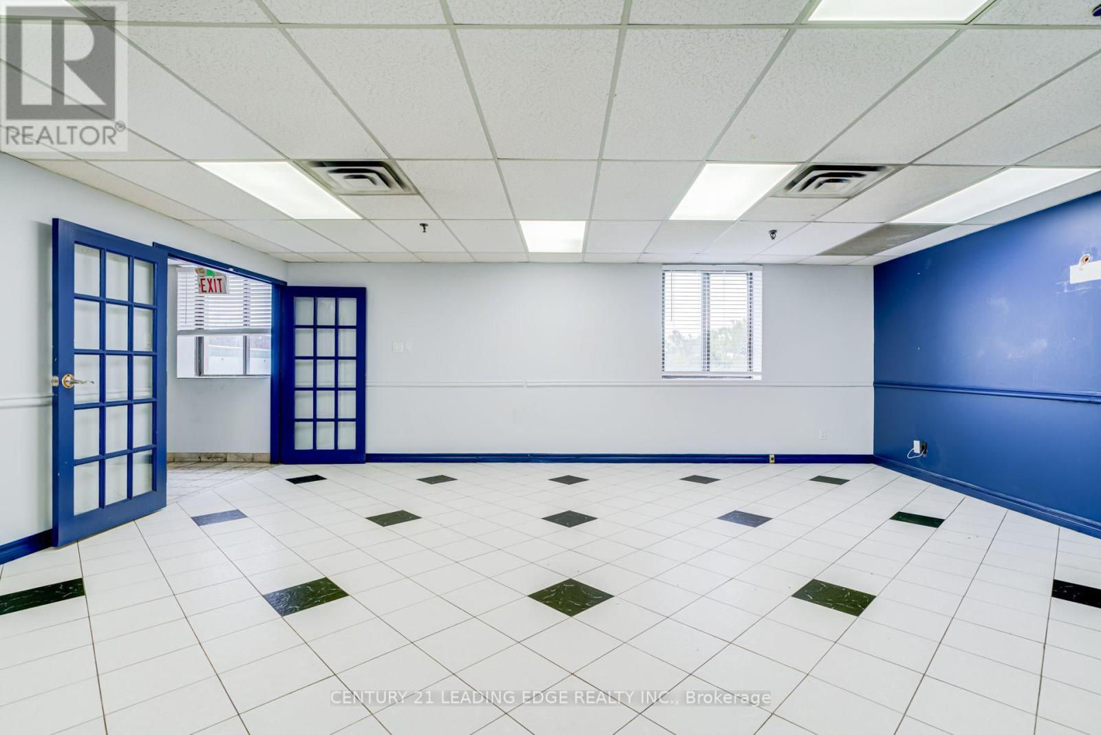 2ND FLR - 7601 JANE STREET