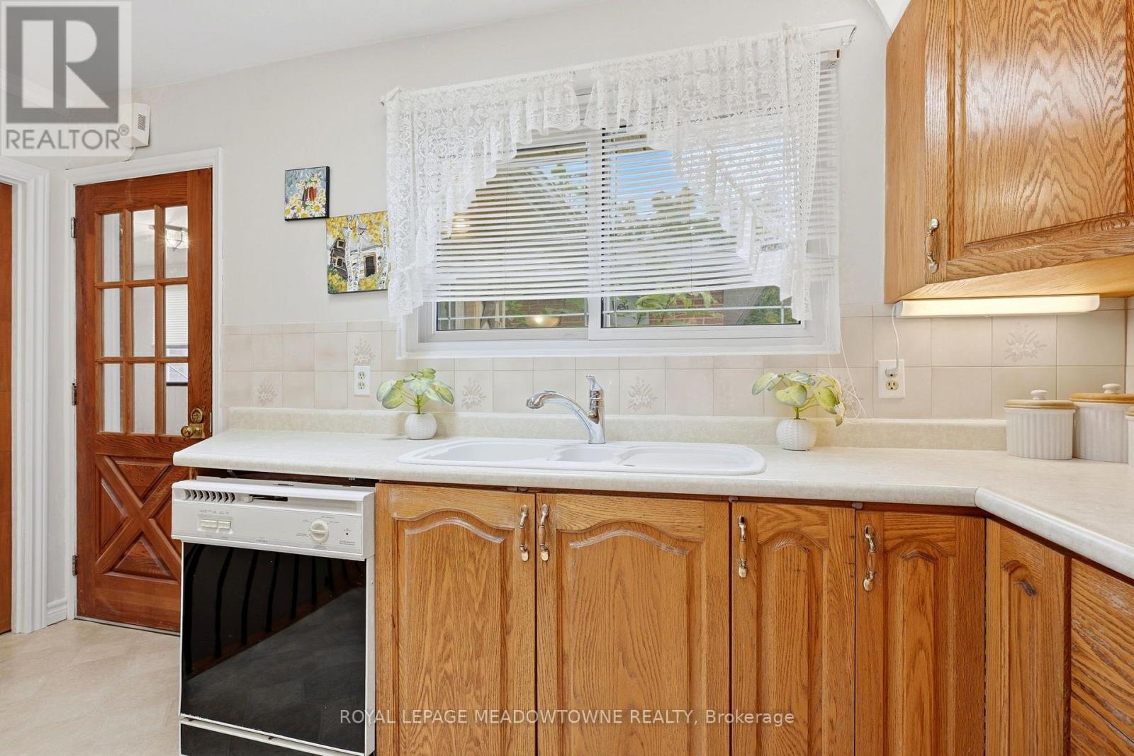 177 DELREX BOULEVARD - Image 10