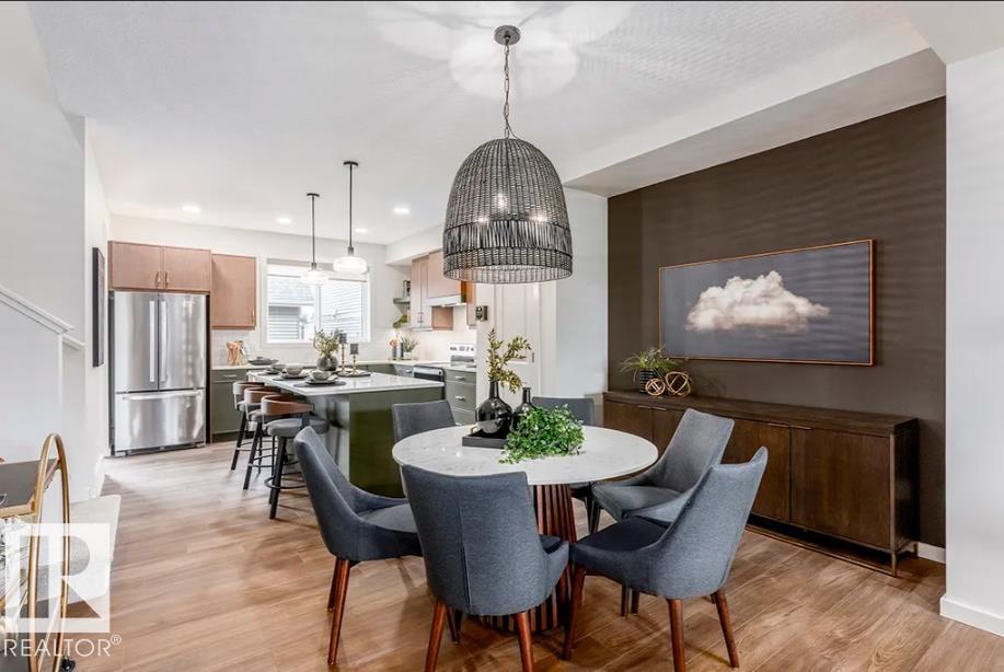 20907 25 AV NW - 2