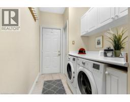 5pc Ensuite bath - 375 N George Street N Unit# 1, Cambridge, ON N1S4X4 Photo 11