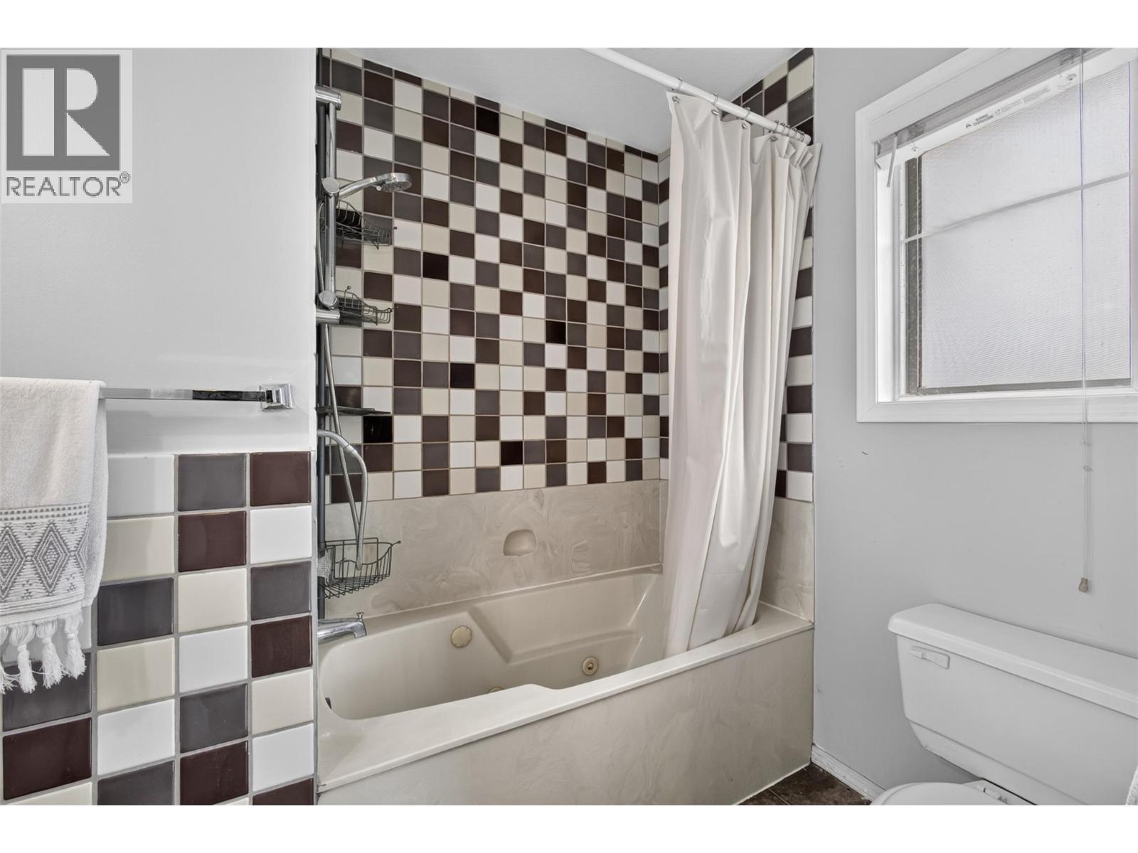 3777 Salloum Road - Image 17