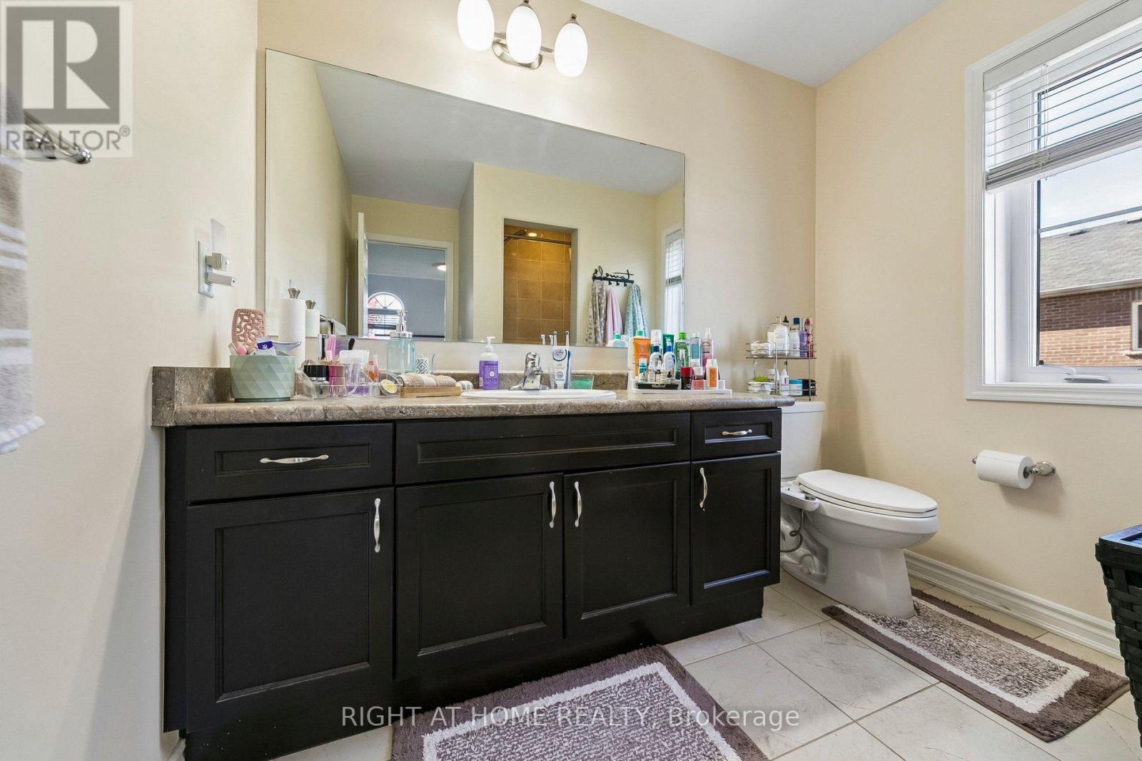 313 Gillett Point, Milton, ON photo 28