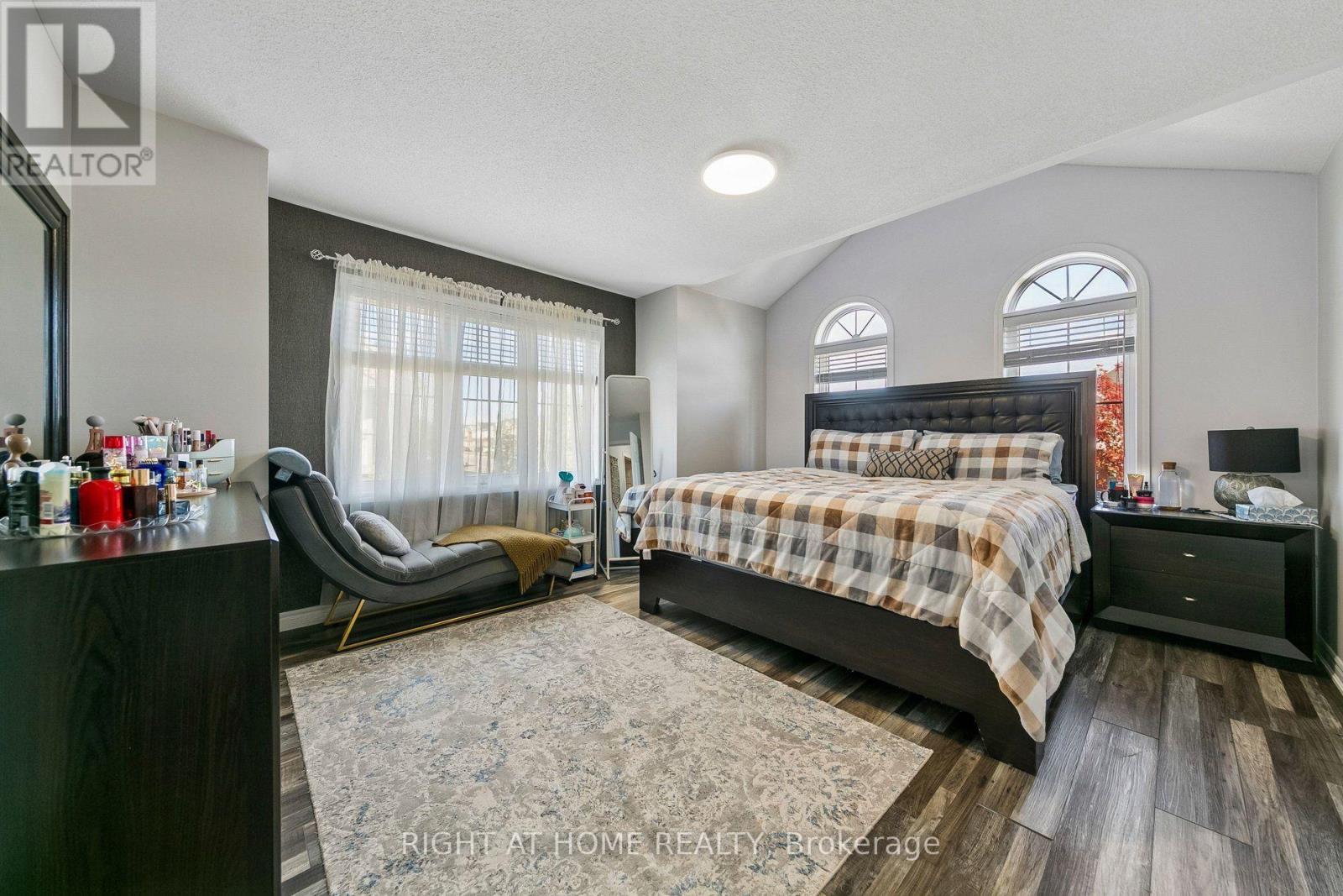 313 Gillett Point, Milton, ON photo 31