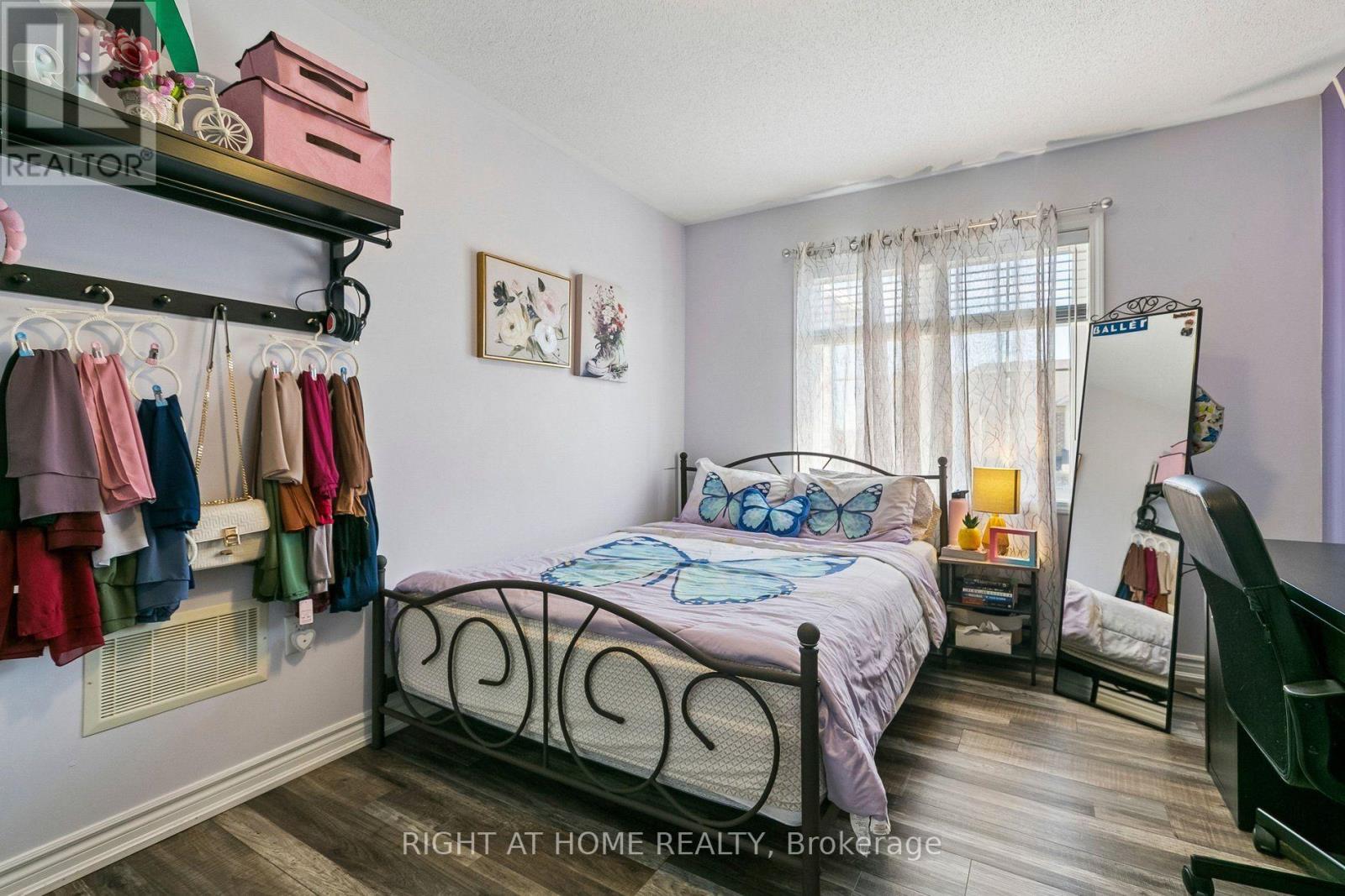 313 Gillett Point, Milton, ON photo 33