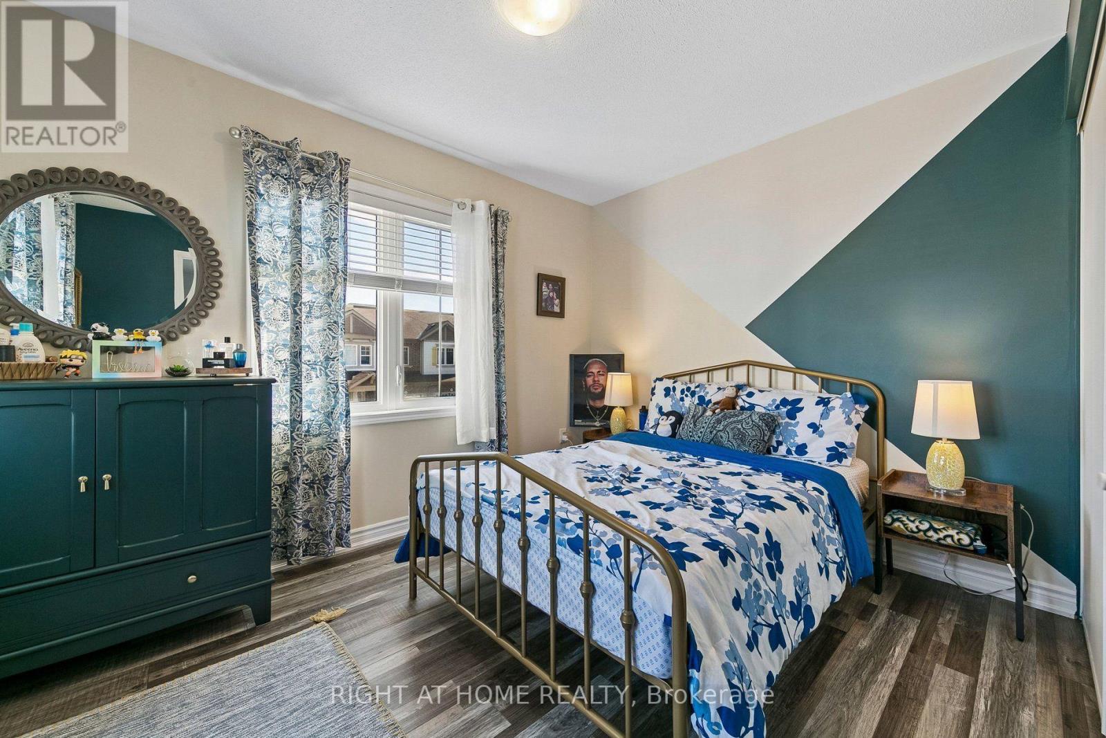 313 GILLETT POINT - 35