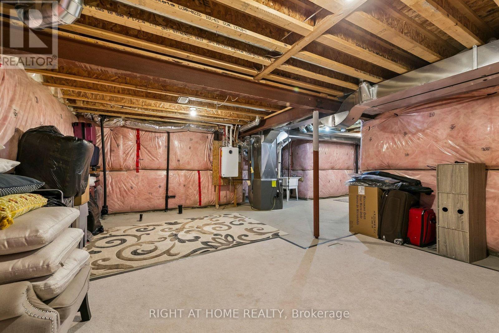 313 Gillett Point, Milton, ON photo 41