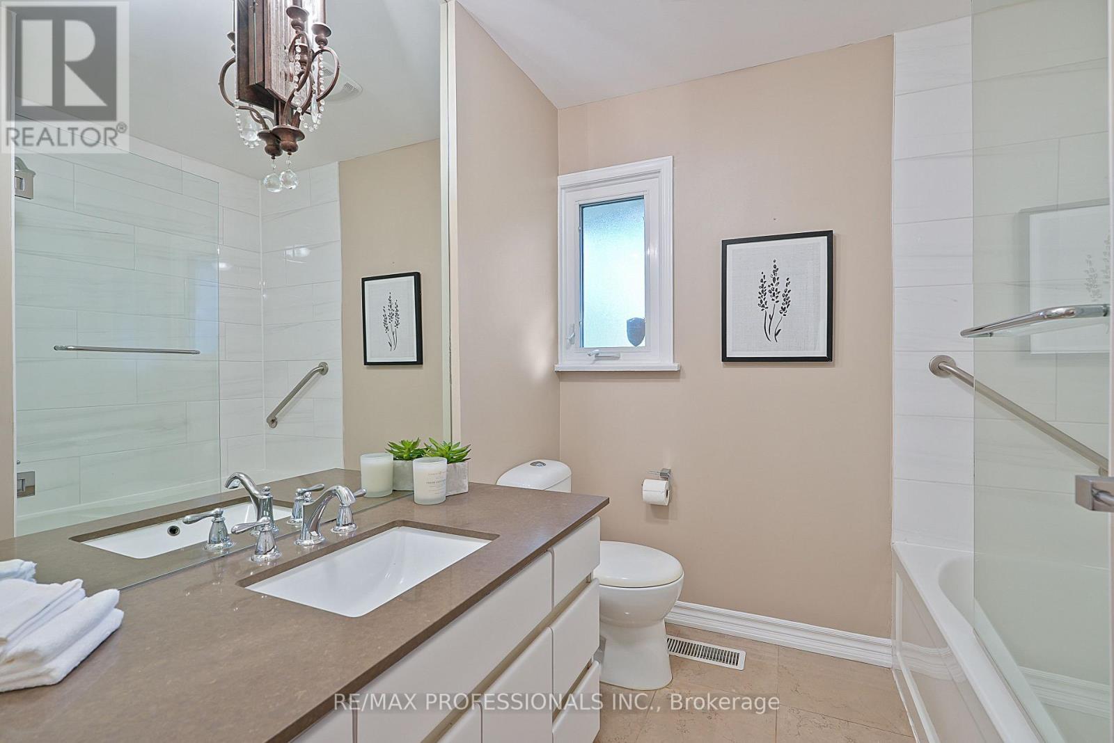 424 The Kingsway, Toronto, ON photo 34