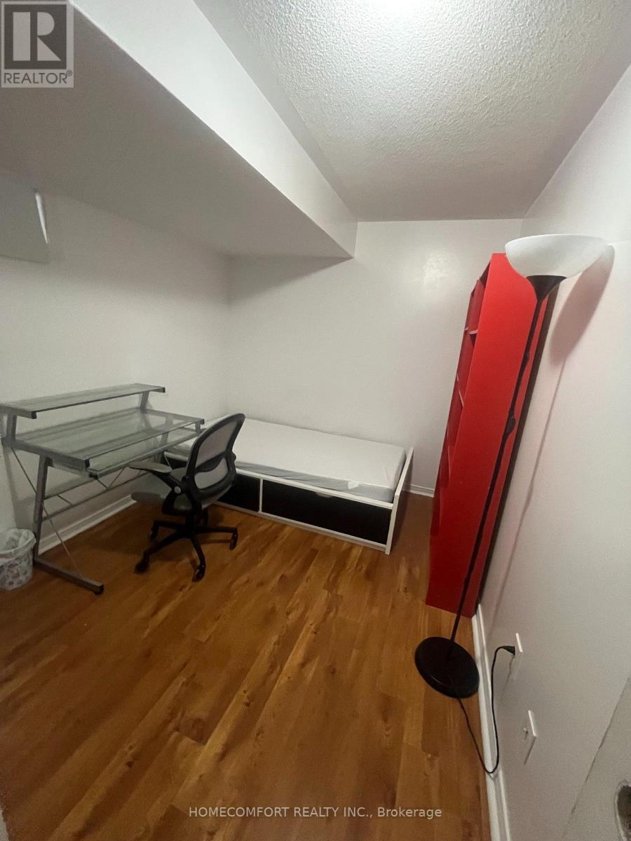 306 COOK ROAD - 7