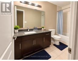 19 Signature Lane, Brampton, ON L7A0T2 Photo 9