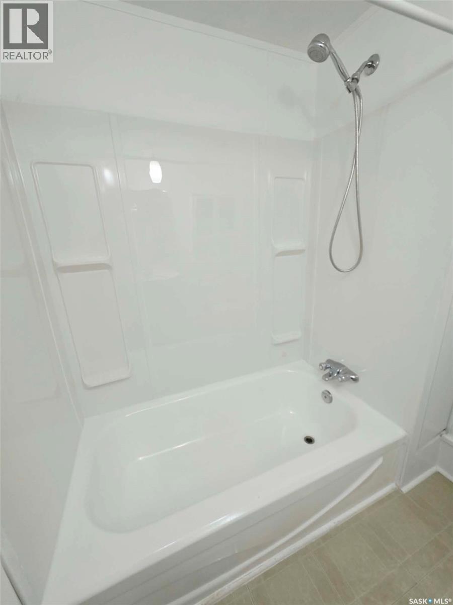 630 Maple DRIVE, Esterhazy — photo 15