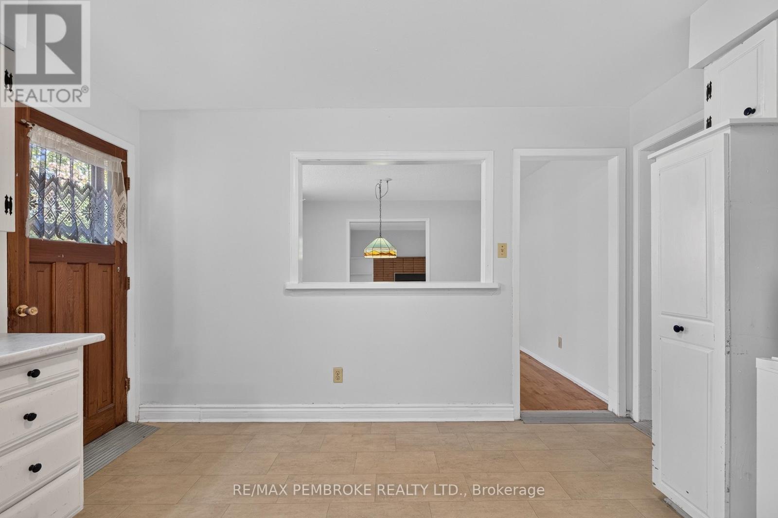 14 ROY STREET - Image 16