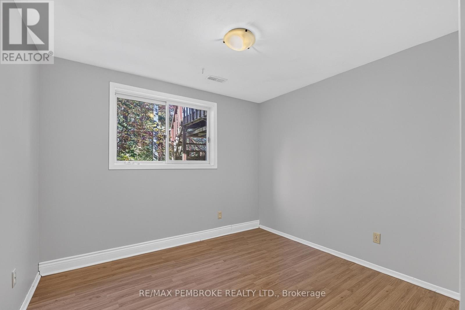 14 ROY STREET - Image 34