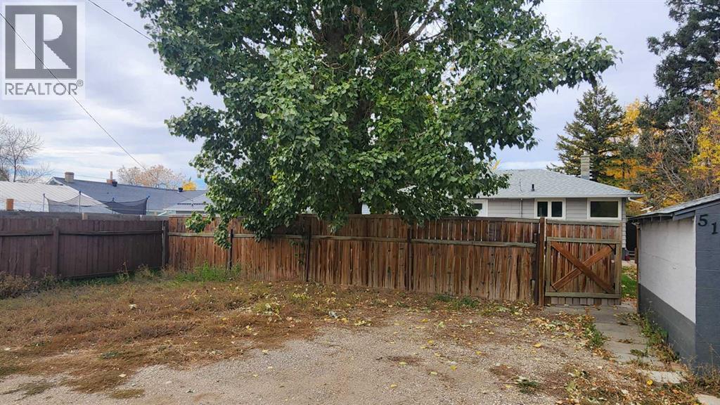 517 3 Street S - 43