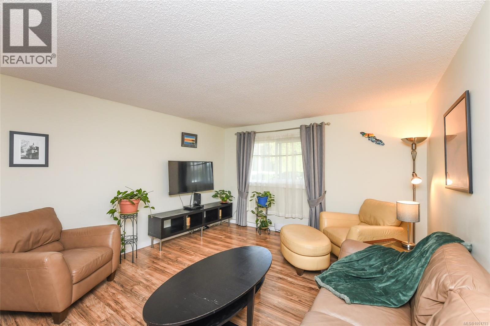 #107 175 Centennial Dr - 13